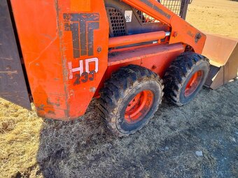 Prodám nakladač Thomas HD T 233 - 4