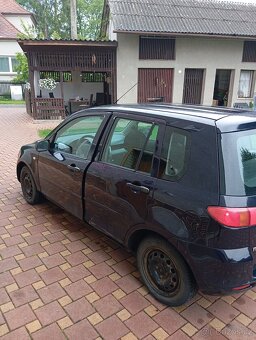 Prodám Mazda 2 - 4