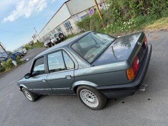 Bmw e30 320i - 4