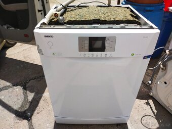 Prodám plně funkční myčku zn.Beko o šíři 60 cm----DOVEZU--- - 4