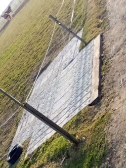 Pražce betonové peníze šetří na zpevnění plochy - 4