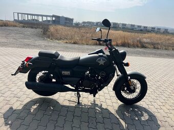 2020 UM RENEGATE COMMANDO 125 ccm naj 6000 km - 4