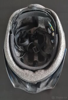 591 - Cyklistická helma (58-61 cm) - TOP STAV - 4