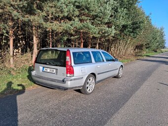 V70 D5 120kw zachovalý - 4