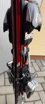 Lyžařský set dámský lyže lyžáky a hůlky - 4