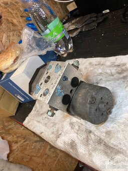 Vw t4 jednotka ABS - 4