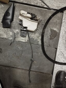 Škoda Superb 1 - práva a levá El.stahovacka, central - 4