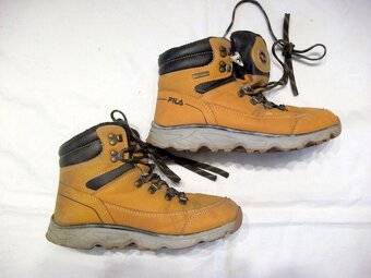Zateplené KOTNÍČKOVÉ BOTY zn. FILA, 37/4 - 4