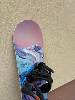 Snowboard včetně vázání prodám - 4