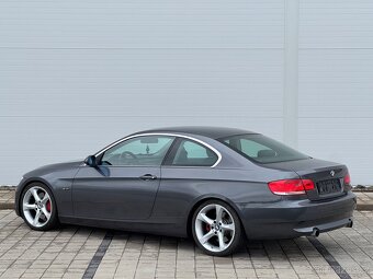 BMW E92 335i Manuál - 4