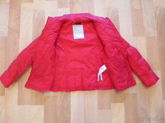Dámská červená péřová bunda zn. U.C. of Benetton - 4
