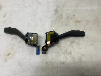 ŠKODA OCTAVIA 2 2004-2013 - PÁČKY POD VOLANT S TEMPOMATEM - 4