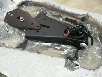 BMW R nine T - držák RZ včetně osvětlení RIZOMA - 4