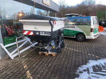 Rozmetadlo hnojiv Sky (Sulky) DX30+ - 4