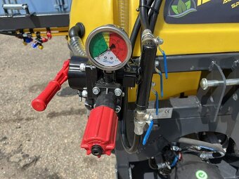 Nesený postřikovač Agrose ATS TRIO 200l, 6 m - 4