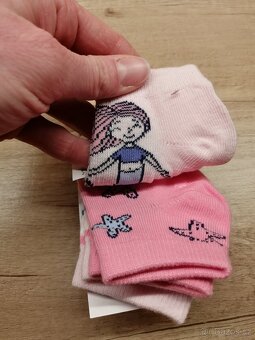 Holčičí protiskluzové ponožky - 4