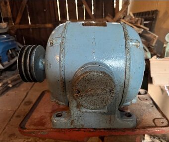 Prodám elektrický motor “Svoboda” - 4