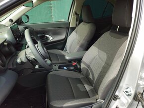 Toyota Yaris Cross 1,5 CVT - automat výbava Comfort - 4