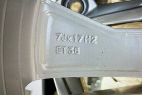 Originální disky VW R17  7Jx17H2  ET38 + zimní pneu - 4