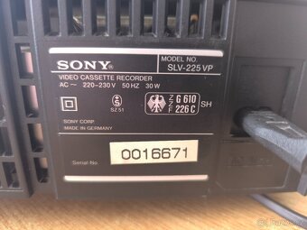 SONY SLV 225 - 4