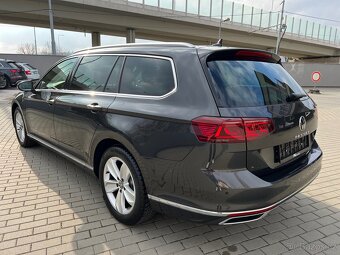 VW Passat Variant 2.0 TDi 147kw Eleg. Matrix tažné kamera - 4