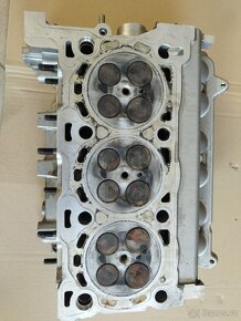 Hlava válců motoru 90352084F - 4