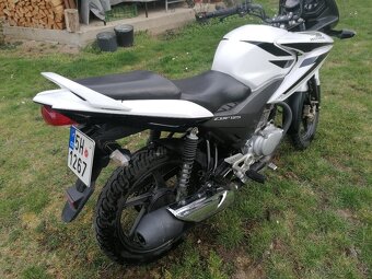 Honda CB 125 F - 4