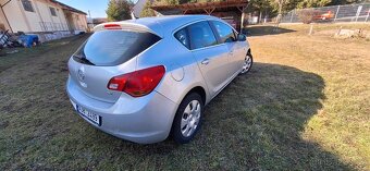 Opel Astra 1.7 CDTI (92 kW) – 2012, STK 2026, dvě sady kol - 4