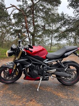 Triumph street triple 675 - 4