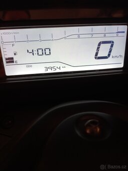 Yamaha Tricity 300 první majitel koupeno v ČR r.v.2022 - 4
