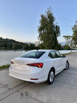 Škoda Octavia IV 2021 rok 2.0 tdi automat - 4