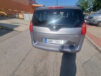 PEUGEOT 5008 ROK VÝROBY 9/2014 - 4