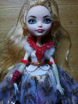 Ever After High monster High Apple white Thronecoming - 4