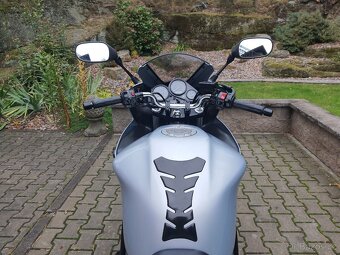 Yamaha FZS 600 Fazer 49.000,- Kč - 4