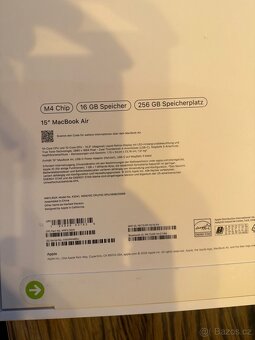 Apple MacBook Air 15” M4 (16GB RAM, 256GB SSD) - 4
