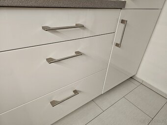 Kovové úchytky Tulip Penka 160 mm (18ks) - 4