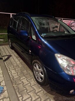 Toyota Corolla Verso – 2005 - 4