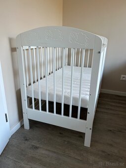 Postýlka s odjímatelnými tyčkami - 4