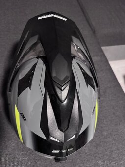 Téměř nová přilba Cassida vel.M - 4