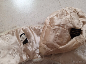 kožešinová čepice s límcem - 4