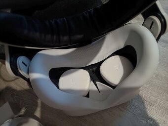 Prodám Meta Oculus Quest 2 128GB - 4
