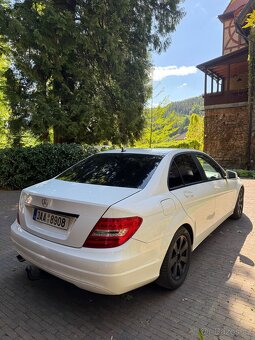 Mercedes Benz C200 2012 - 4