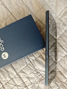 MOTOROLA EDGE 30 - 4