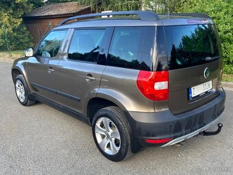 ŠKODA YETI 1.2TSi 2010 ALU, KLIMA, TAŽNÉ, 119.000km, 2x KOLA - 4