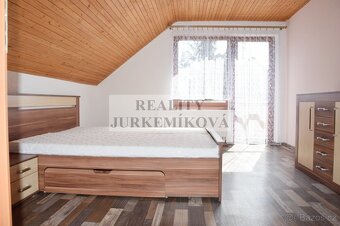Pronájem kompletně zařízeného bytu 1+KK s balkonem v RD v Ru - 4