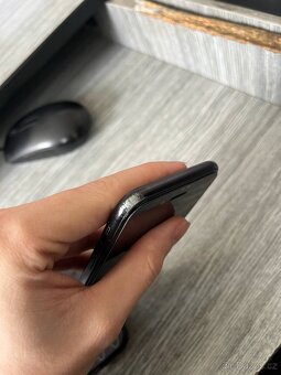 iPhone se 2020 - 4
