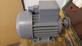 Prodám třífázový patkový motor 1,1kW, 2780ot. - 4