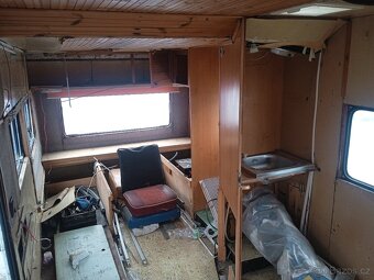 Obytná Avia karavan - 4