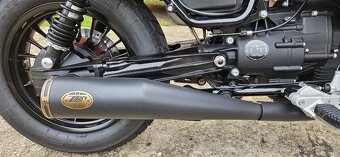 Moto Guzzi v9 Bobber - 4