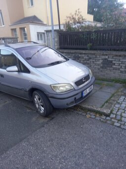 Opel zafira - 4
